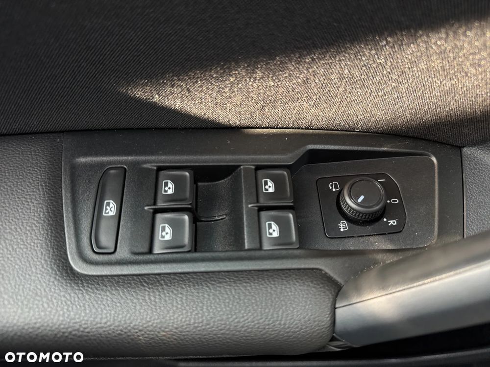 Volkswagen Tiguan - 19