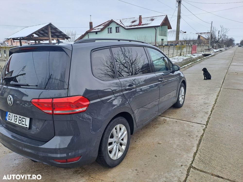 Volkswagen Touran - 13