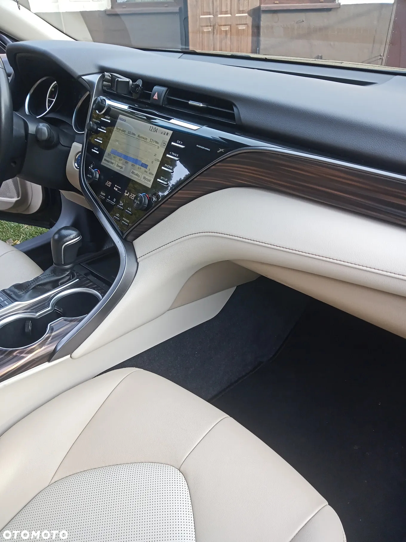 Toyota Camry 2.5 Hybrid Executive CVT - 10