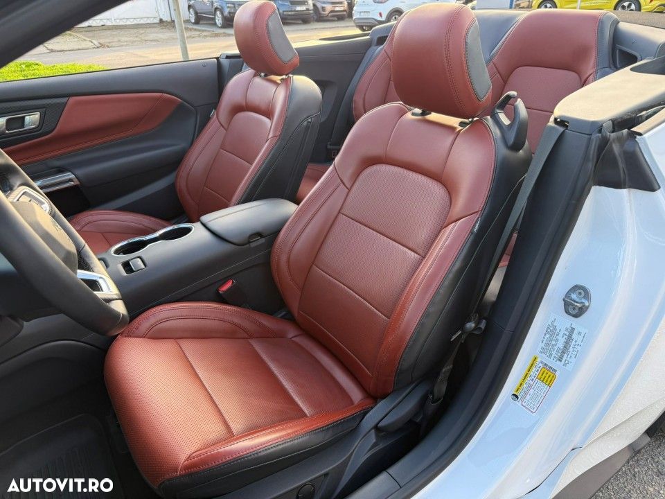 Ford Mustang - 20