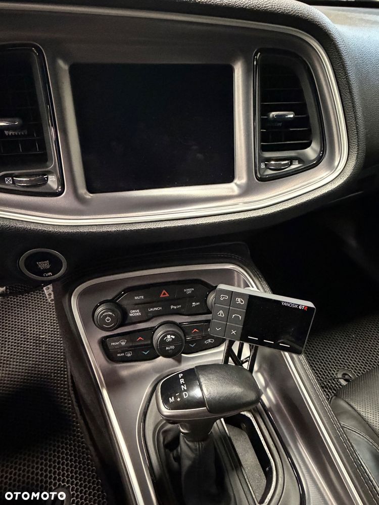 Dodge Challenger 6.4 Scat Pack - 10