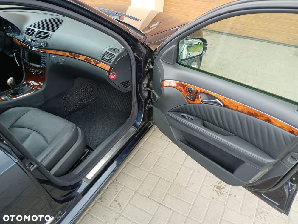 Mercedes-Benz Klasa E 500 Elegance Sport Edition - 8