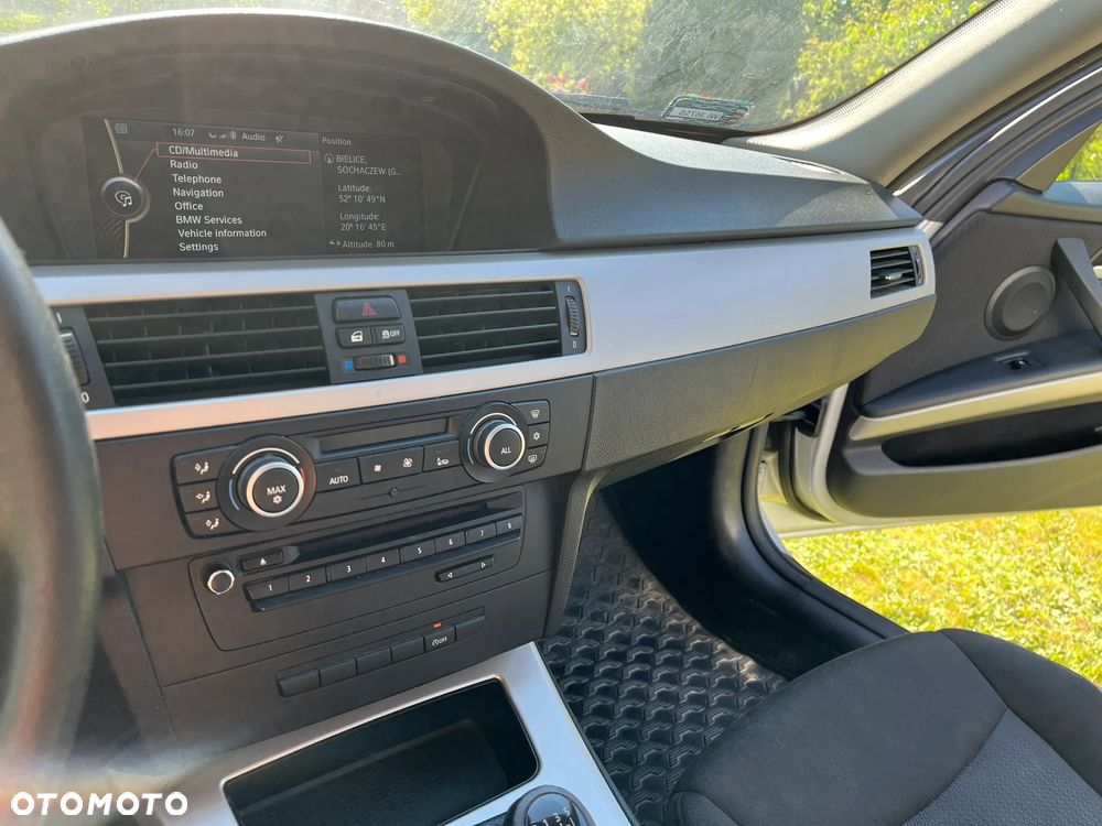 BMW Seria 3 318d - 8