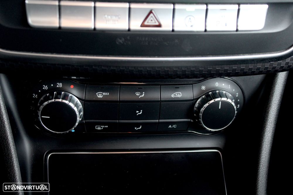 Mercedes-Benz A 180 d Urban - 19