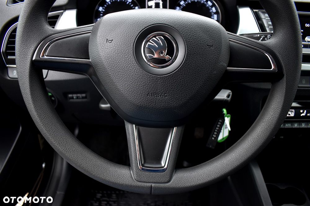 Skoda Fabia 1.2 TSI Monte Carlo - 24