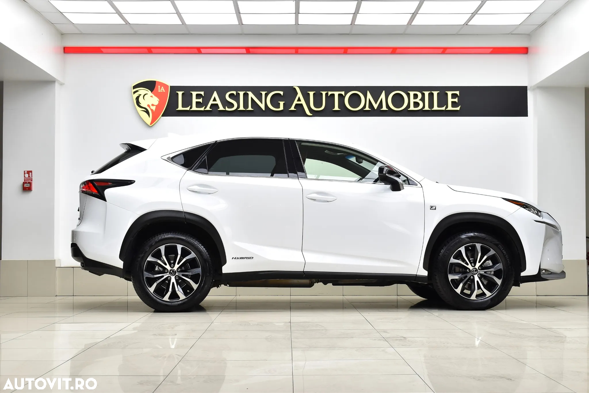 Lexus Seria NX 300h AWD F Sport - 5