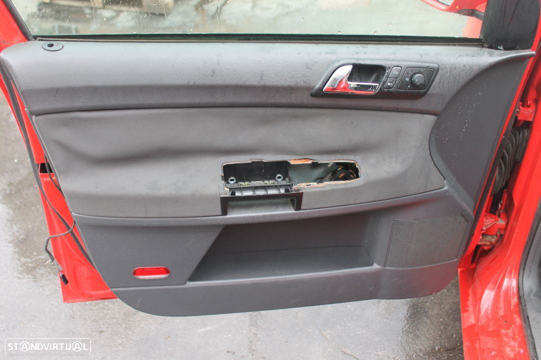 Volkswagen Polo - 5