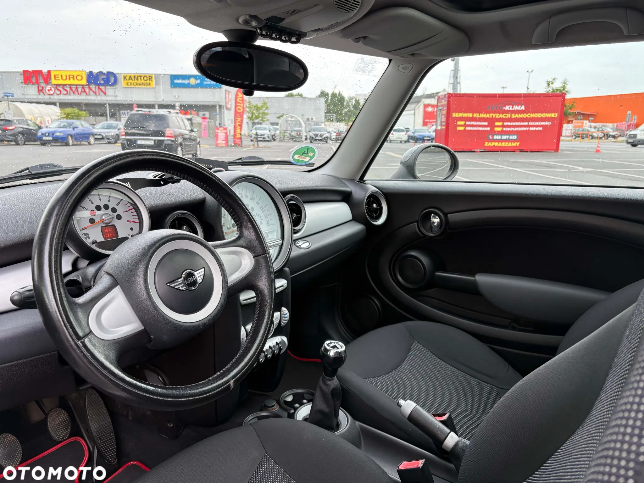 MINI Cooper Standard - 21