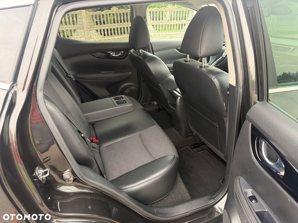Nissan Qashqai 1.5 dCi Tekna - 16