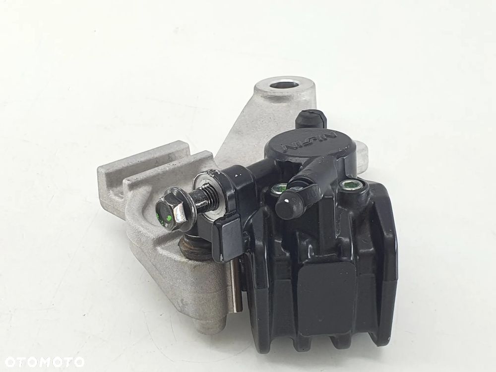 ZACISK HAMULCOWY TYL  YAMAHA XSR 125 - 5