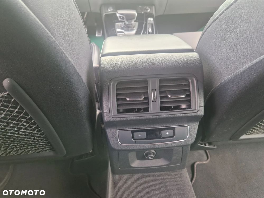 Audi Q5 40 TDI quattro S tronic S line - 28
