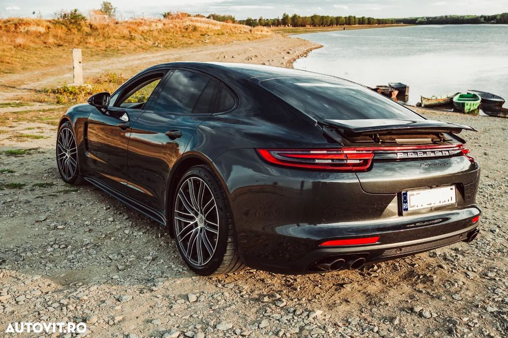 Porsche Panamera 4S - 19