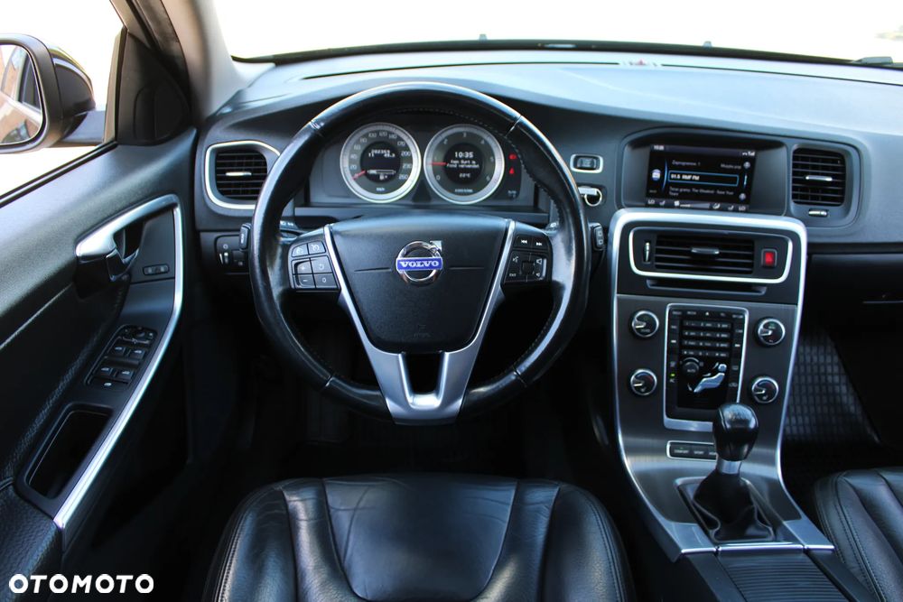 Volvo V60 D5 Summum - 14