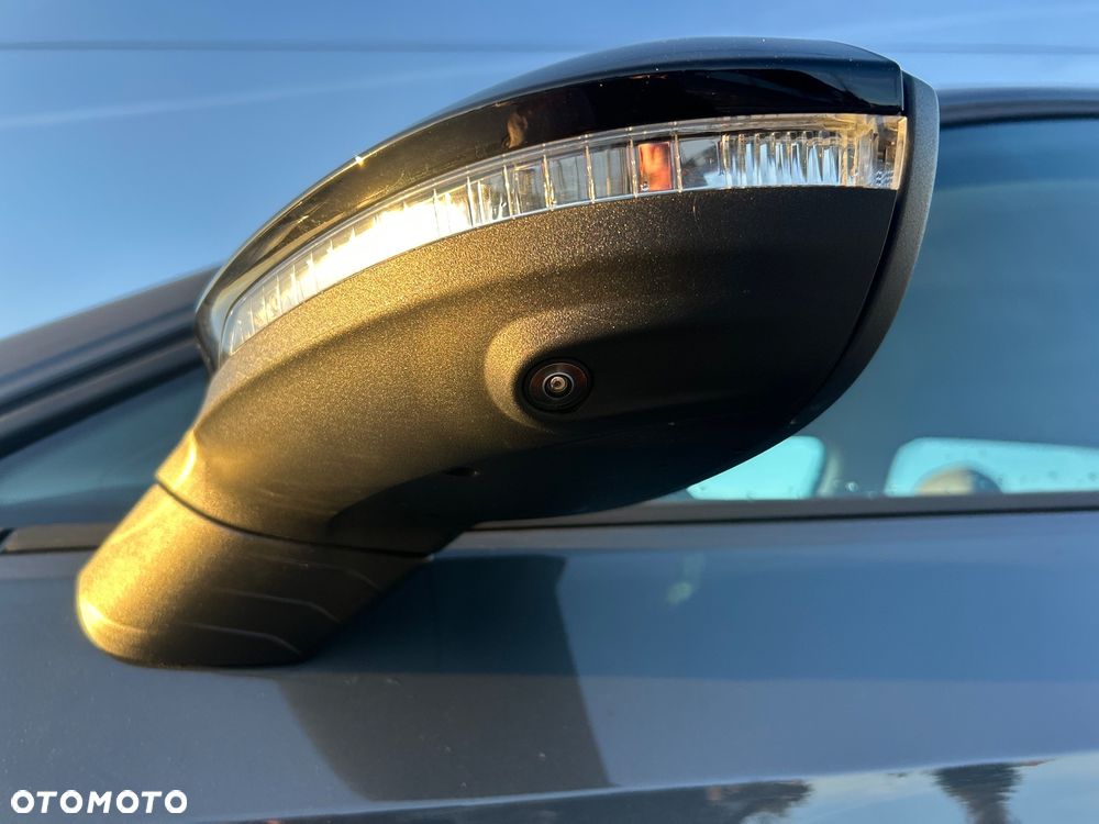Volkswagen Golf 1.5 eTSI mHEV Special Edition DSG - 12