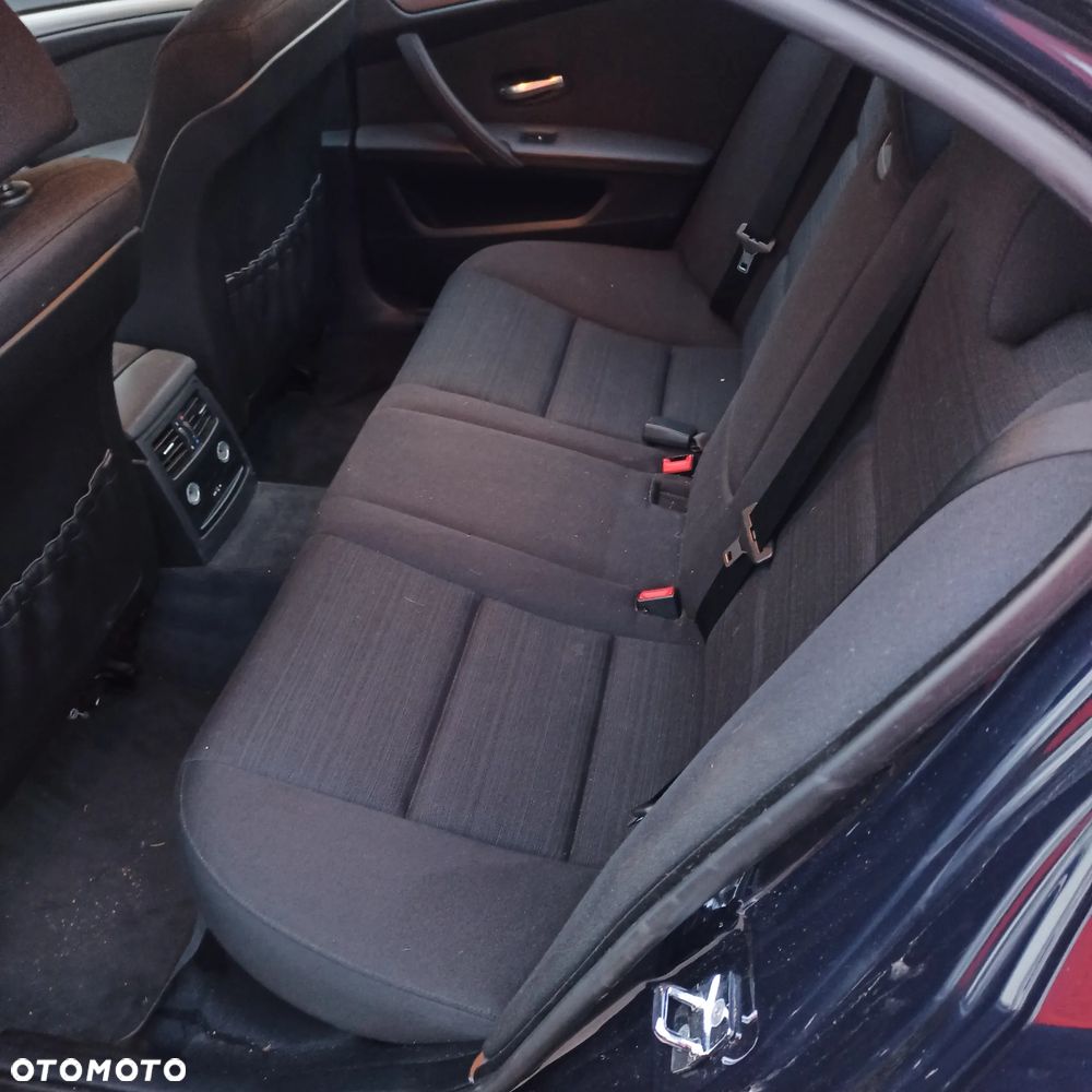 BMW Seria 5 523i - 9