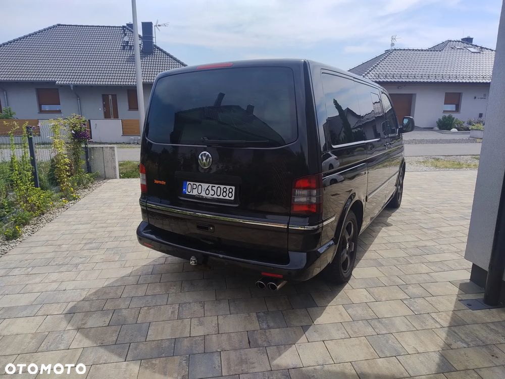 Volkswagen Multivan - 5