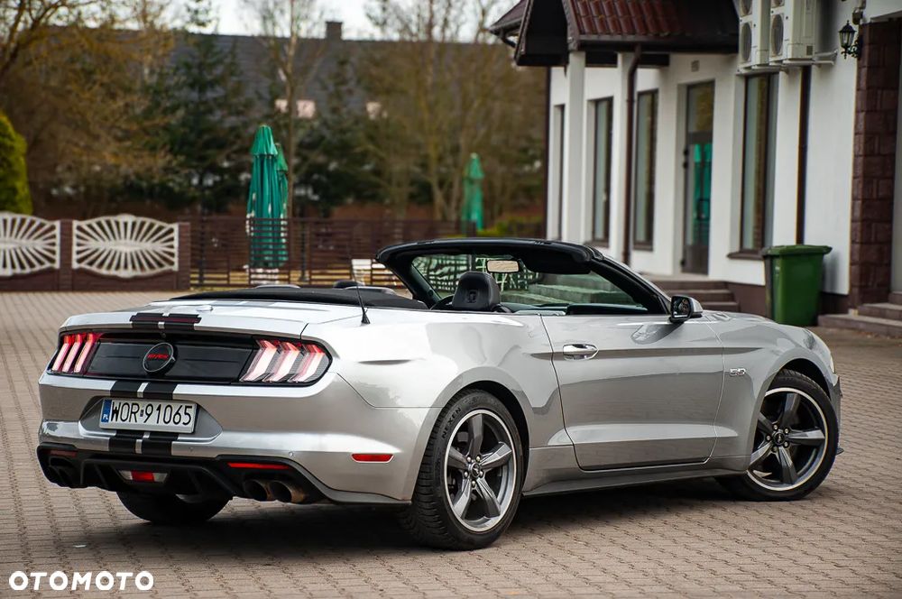 Ford Mustang - 30