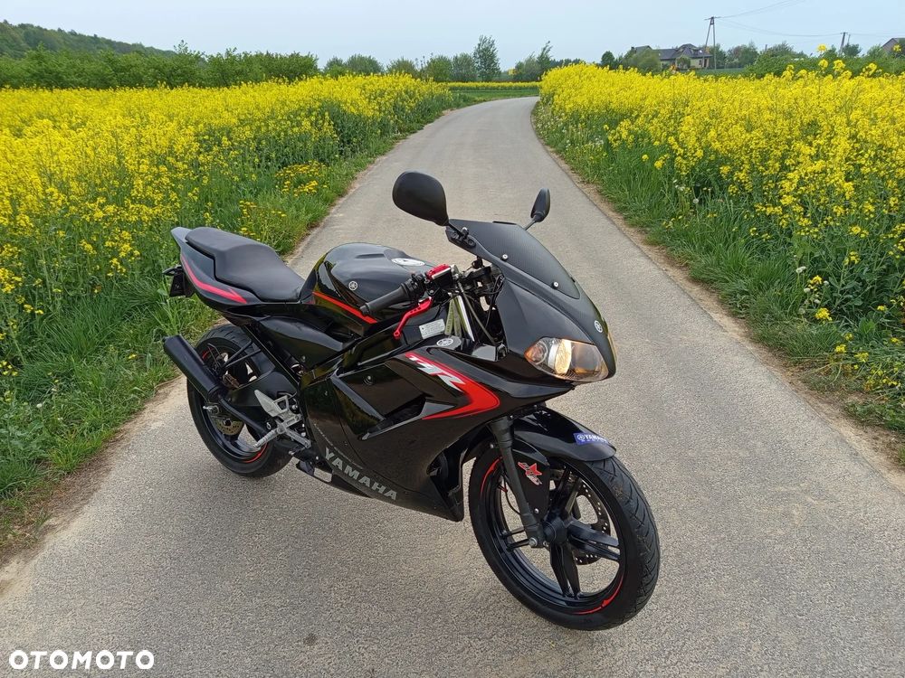 Yamaha TZR - 11