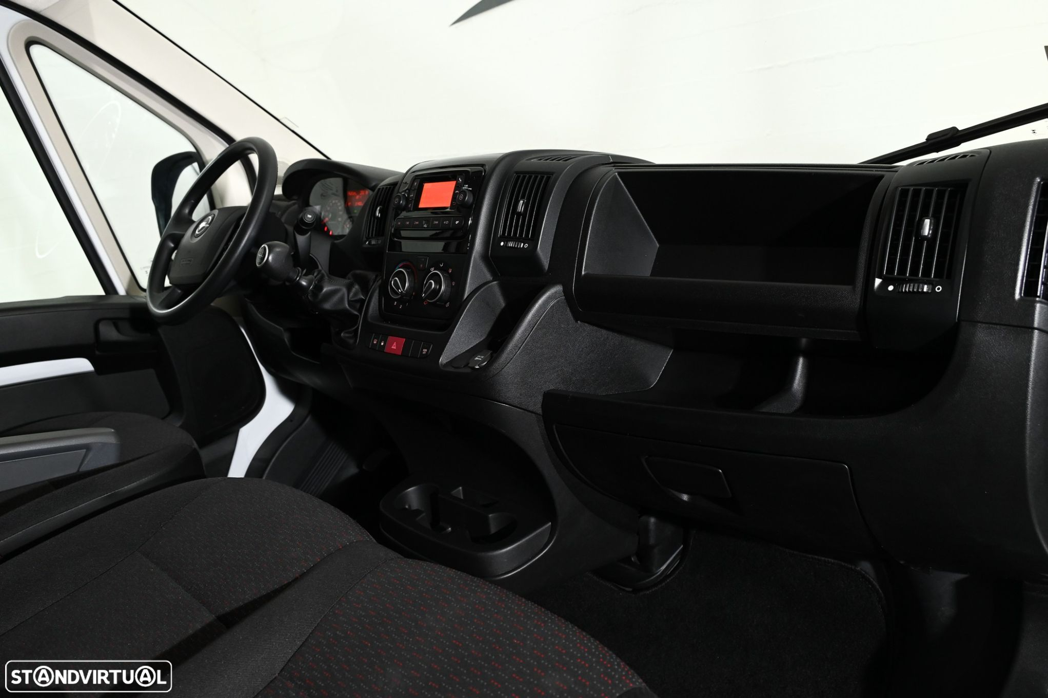 Opel Movano Outro - 14