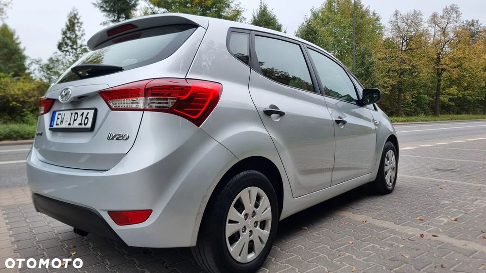Hyundai ix20 1.4 blue Comfort - 16