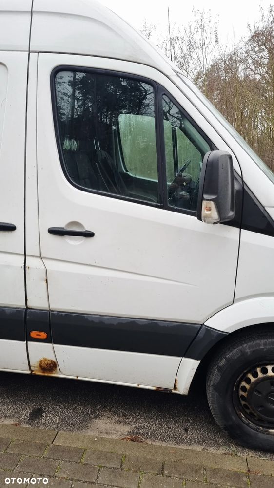 Mercedes-Benz Sprinter - 8