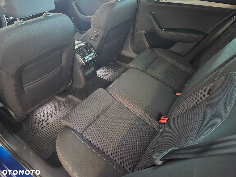 Skoda Superb 2.0 TDI SCR Style DSG - 34