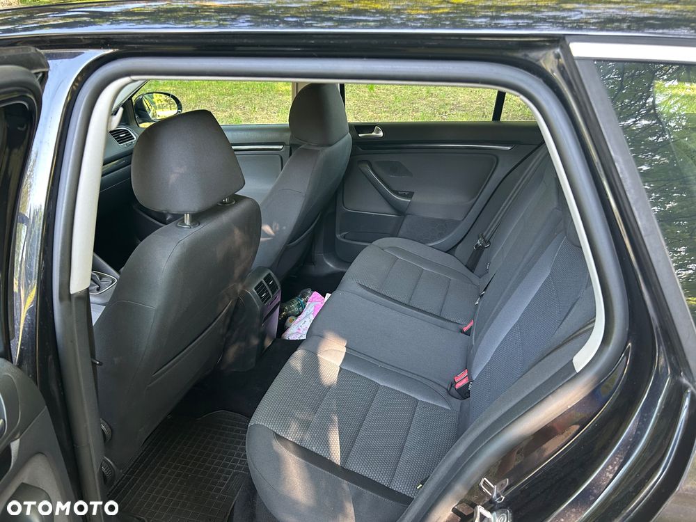 Volkswagen Golf 2.0 TDI Highline - 16