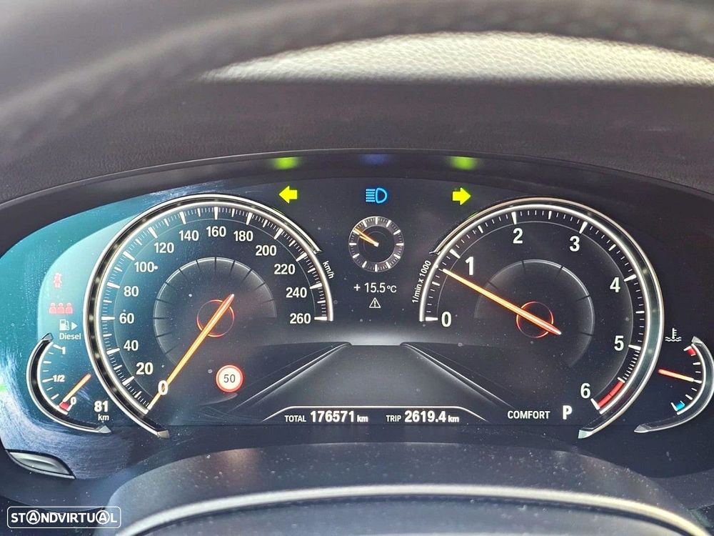 BMW 540 d xDrive Pack M Auto - 16