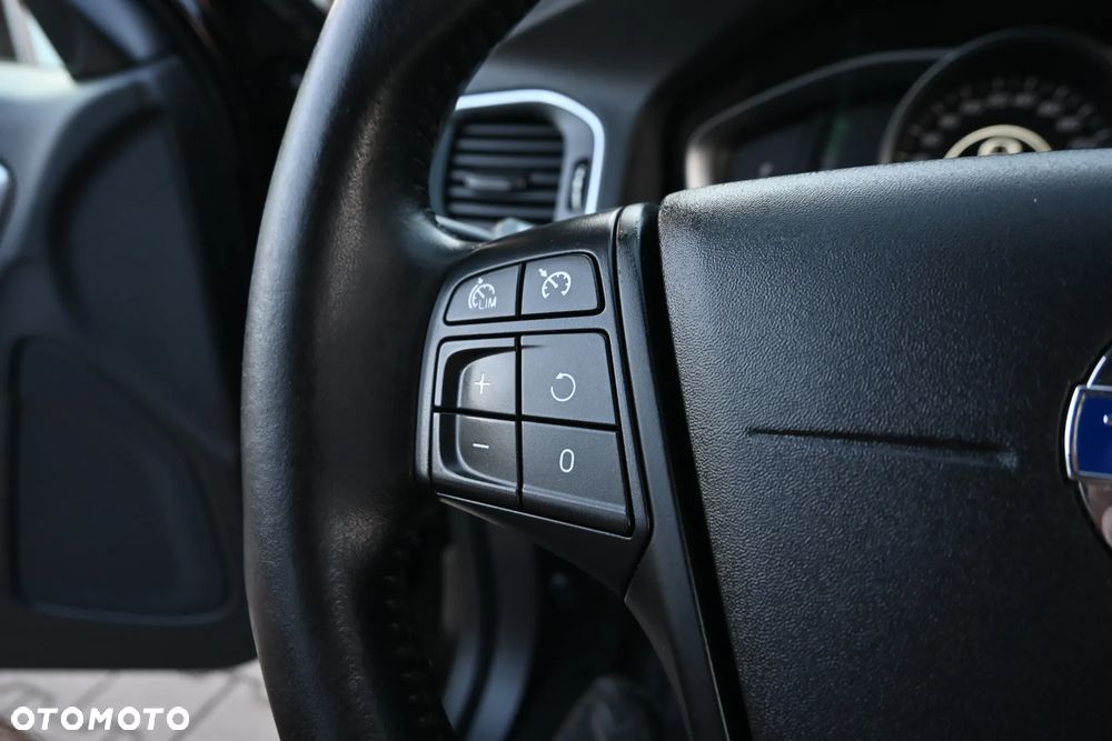 Volvo V60 D3 Geartronic Momentum - 20