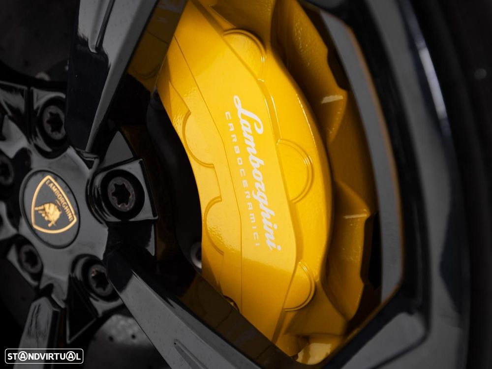 Lamborghini Urus - 20