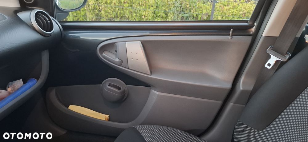 Toyota Aygo - 12