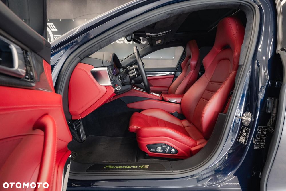 Porsche Panamera - 14