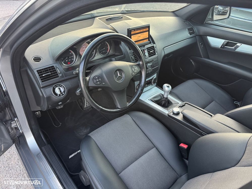 Mercedes-Benz C 220 CDi Avantgarde - 13