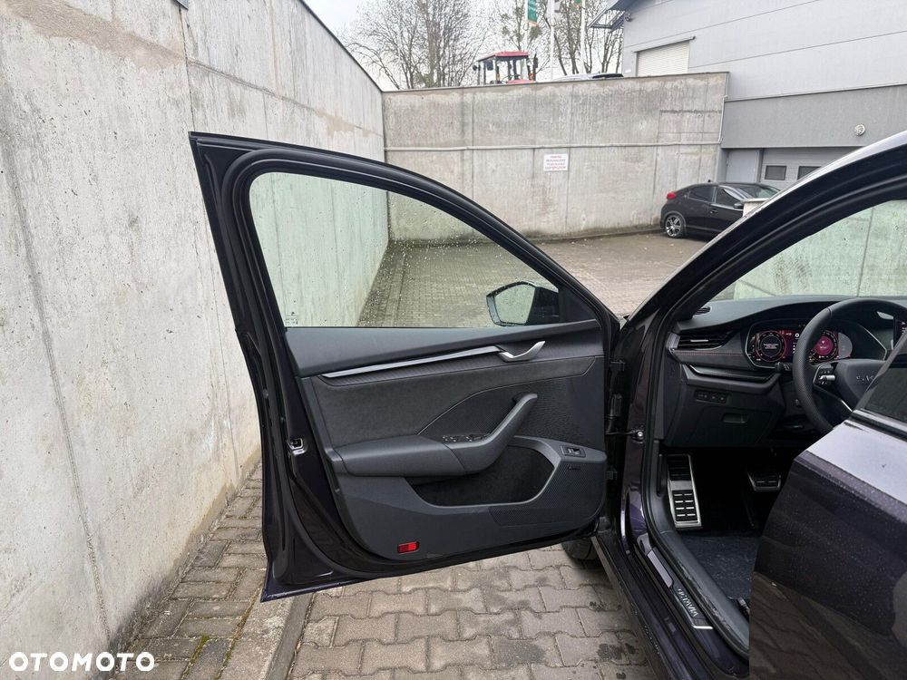 Skoda Octavia 2.0 TSI RS DSG - 13