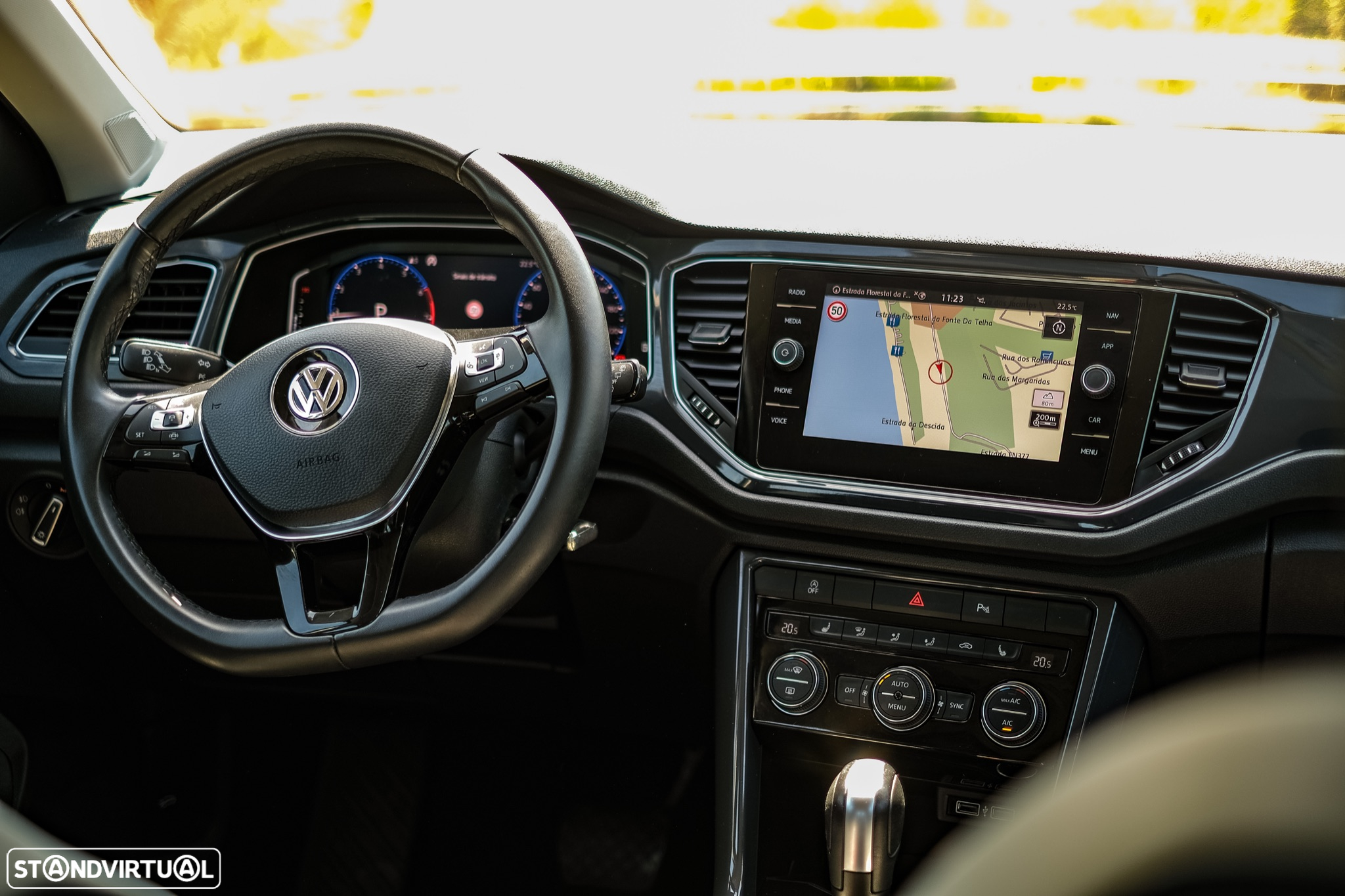 VW T-Roc 1.5 TSI Sport DSG - 11