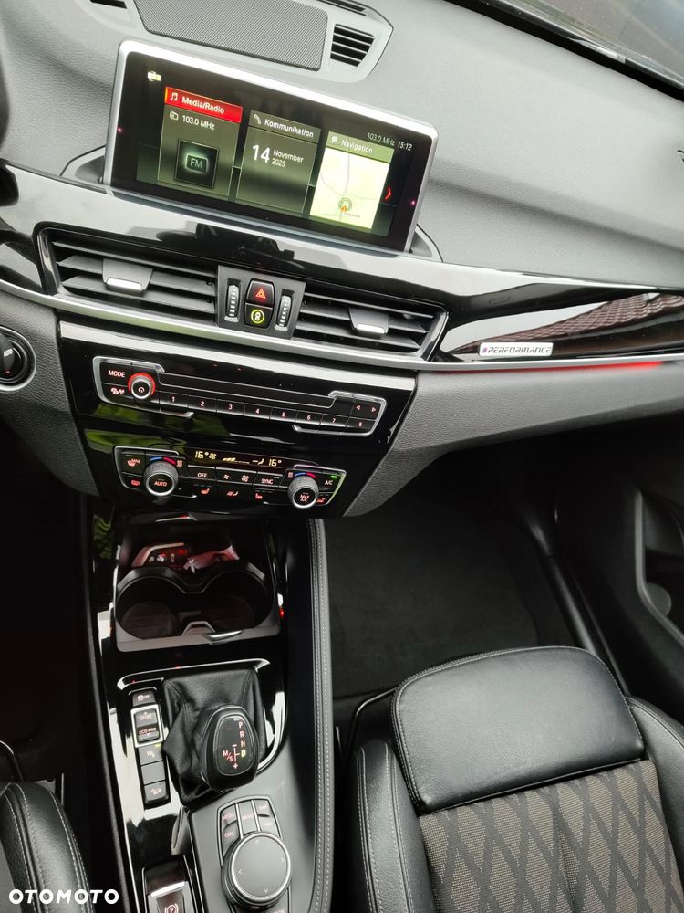BMW X1 xDrive25d Sport Line - 28