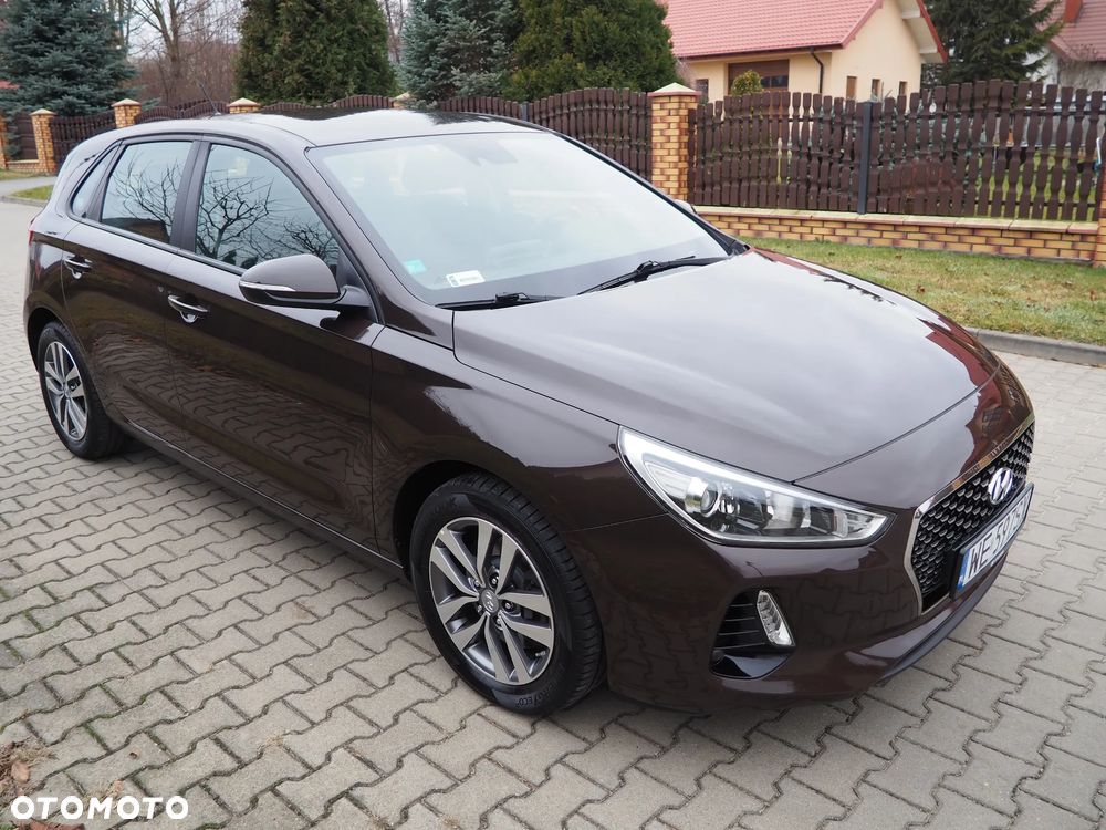 Hyundai i30 1.6 D Comfort - 22