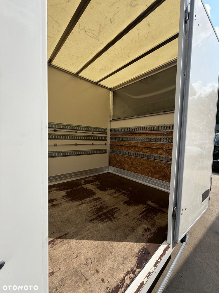 Iveco Daily 35C15 3.0 Kontener 8 Palet z windą - 15