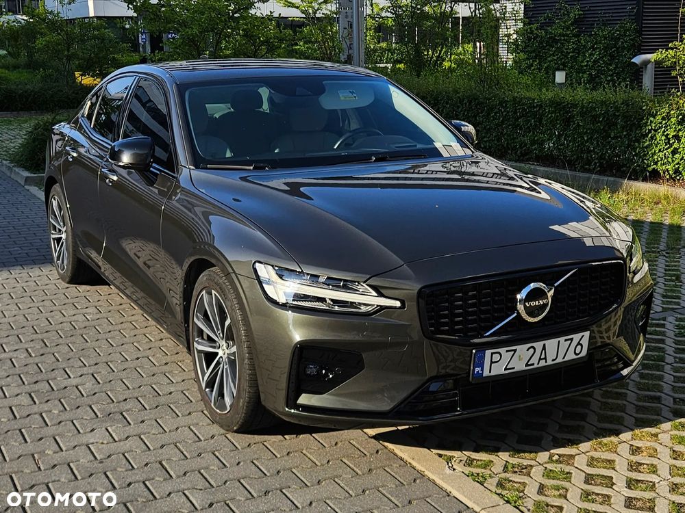 Volvo S60 T5 AWD R-Design - 3