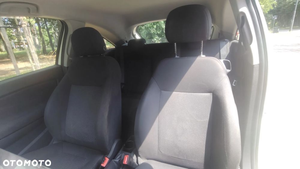 Opel Corsa - 15