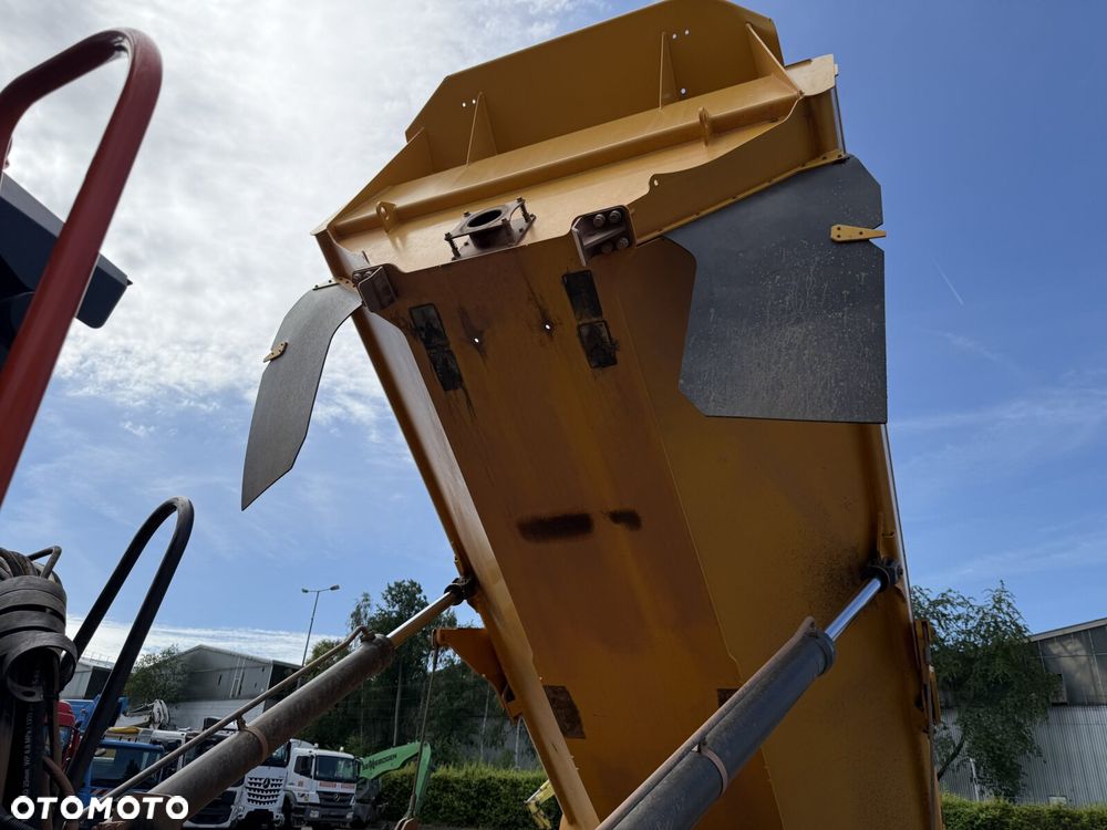 Volvo A25G - 24