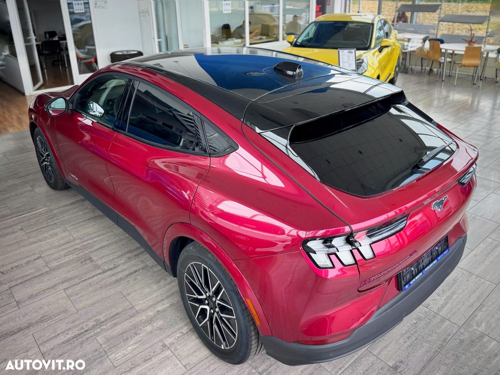Ford Mustang Mach-E AWD PREMIUM - 11
