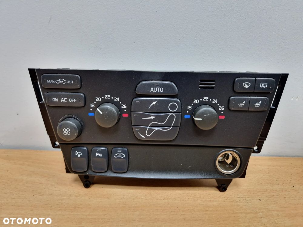 PANEL KLIMATYZACIJ VOLVO V70II S60I XC70I 30782503 - 1