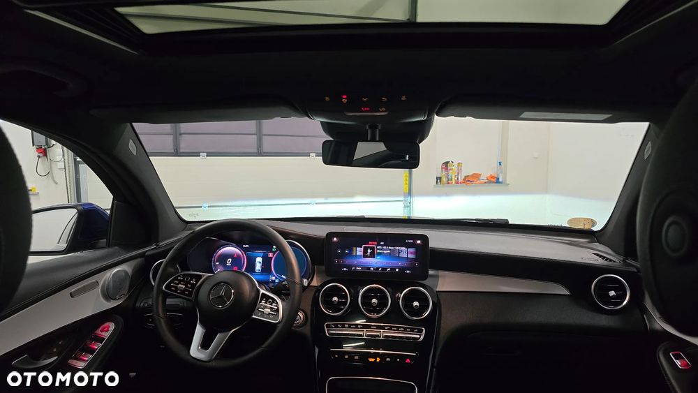 Mercedes-Benz GLC 300 d 4Matic 9G-TRONIC AMG Line Plus - 6