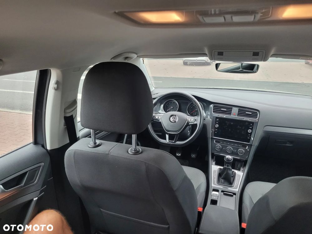 Volkswagen Golf 1.5 TSI BMT Evo Comfortline - 15