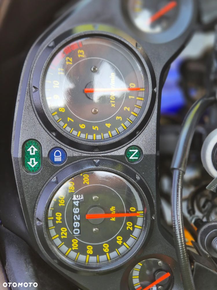 Honda CBR - 8