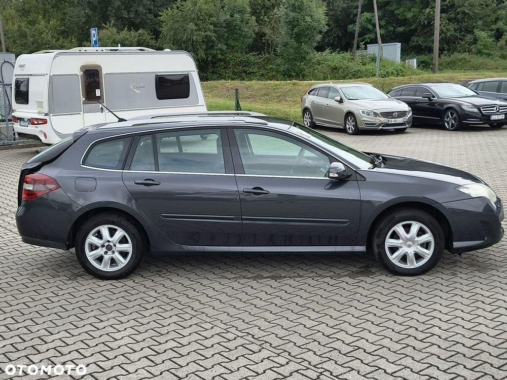 Renault Laguna - 8