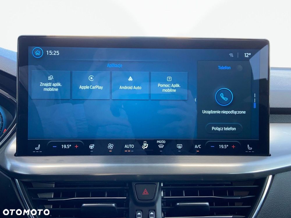 Ford Focus 1.0 EcoBoost Titanium X - 25