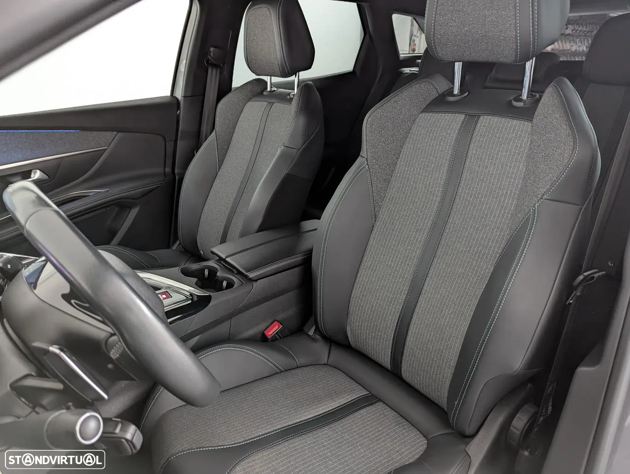 Peugeot 3008 1.5 BlueHDi Allure EAT8 - 18