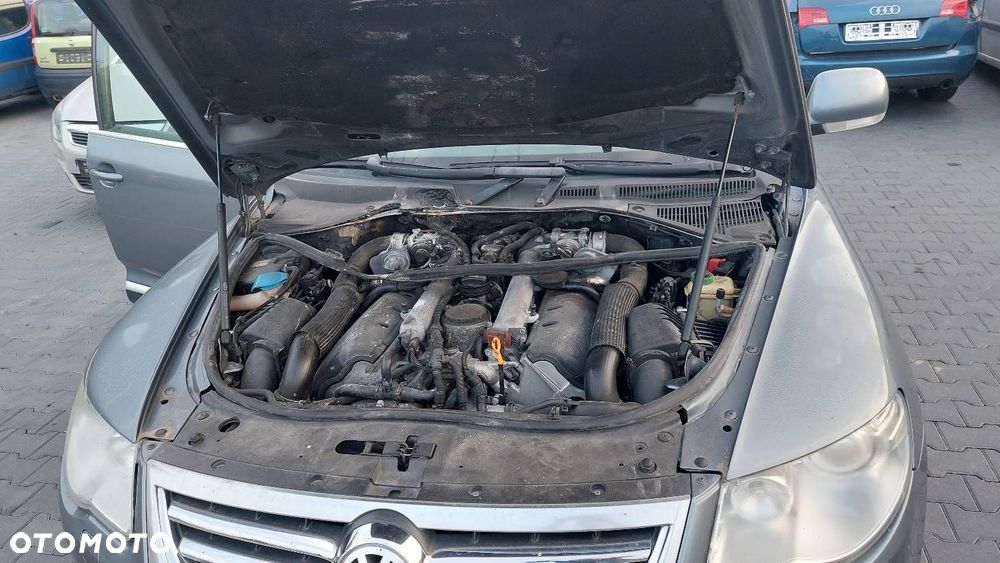 PAS PRZEDNI WZMOCNIENIE CZOŁOWE CHŁODNICE KOMPLET TOUAREG I 7L 5.0 TDI - 3